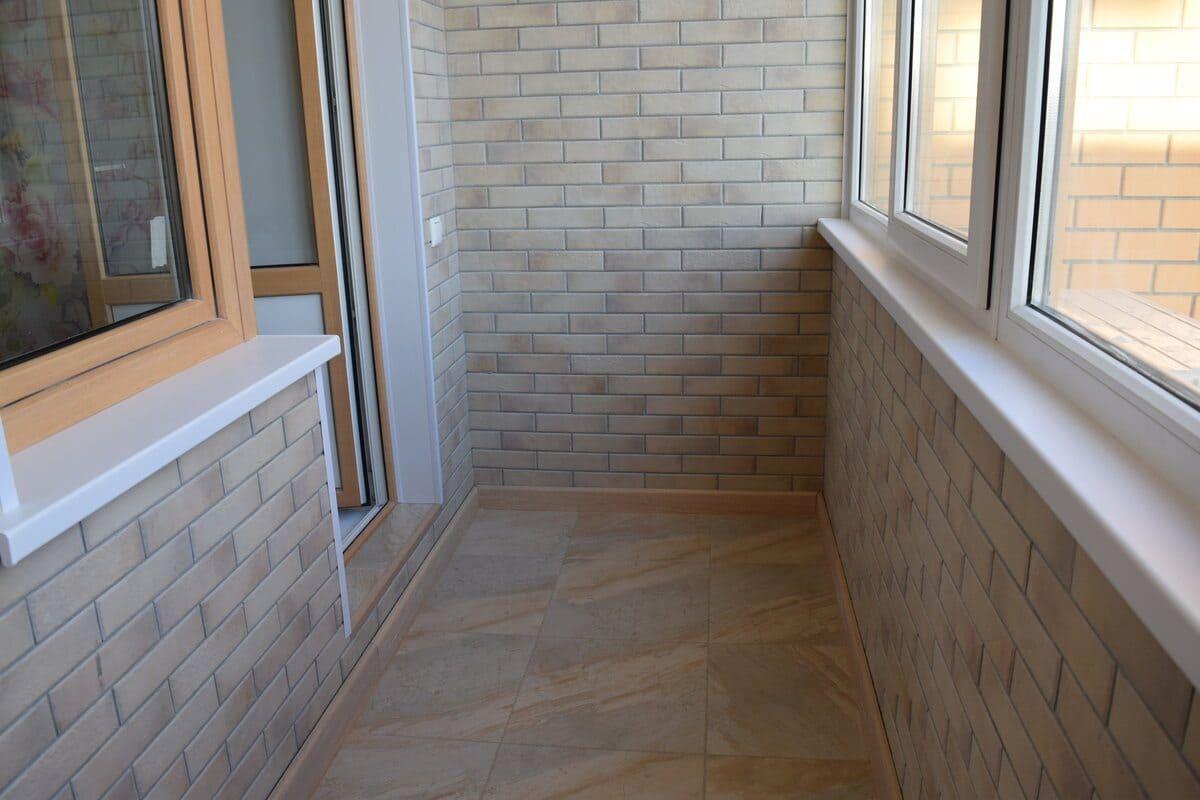 внутрішня обшивка балконів