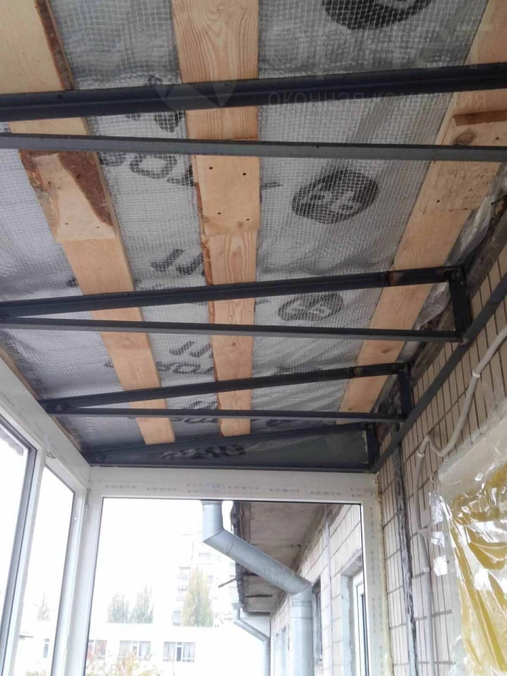 дах на балкон