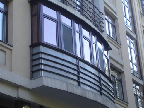 скління еркерного балкона Київ