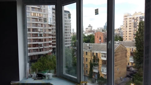 засклити балкон у Києві вартість